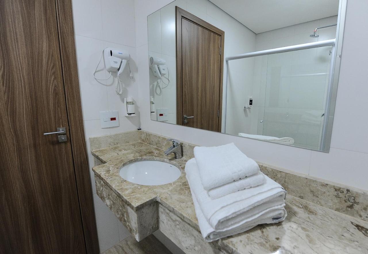Hotel Bristol Infinity Rio Claro Esterno foto