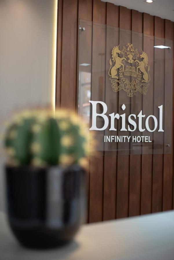 Hotel Bristol Infinity Rio Claro Esterno foto