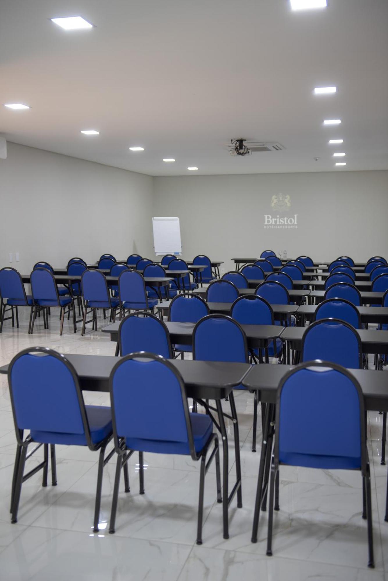Hotel Bristol Infinity Rio Claro Esterno foto