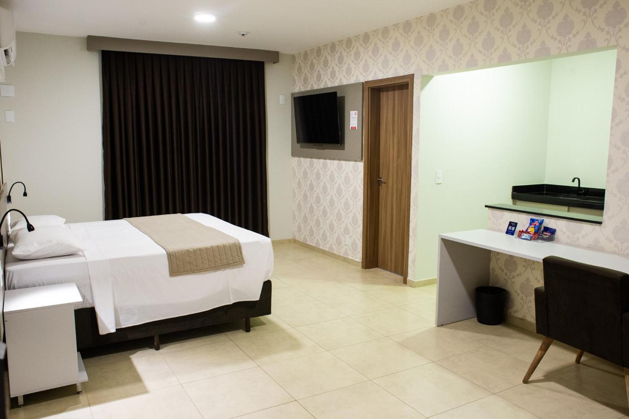 Hotel Bristol Infinity Rio Claro Esterno foto